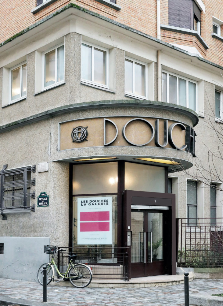Les Douches La Galerie - Comité Professionnel des Galeries d'Art